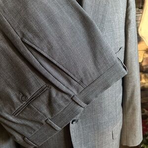 NORMAN HILTON Vintage Gray Wool Windowpane Full Canvas Two Button Suit - Sz 44R